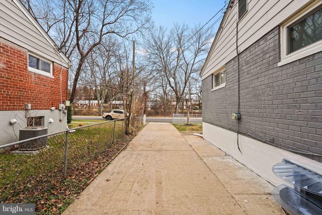 4718 BOILING BROOK PKWY, Rockville, MD 20852