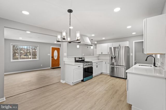 4718 BOILING BROOK PKWY, Rockville, MD 20852