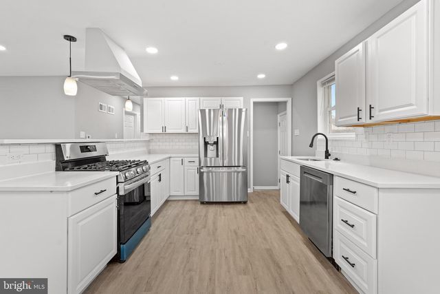 4718 BOILING BROOK PKWY, Rockville, MD 20852