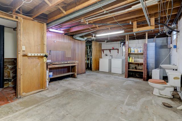 1804 12th Street, Tell City, IN 47586