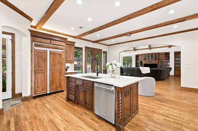 686 Knob Hill Court, Argyle, TX 76226