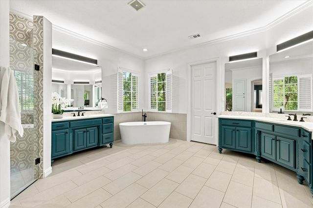 686 Knob Hill Court, Argyle, TX 76226