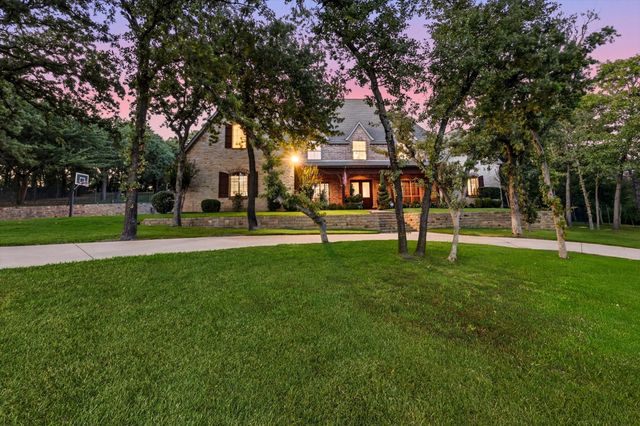 686 Knob Hill Court, Argyle, TX 76226