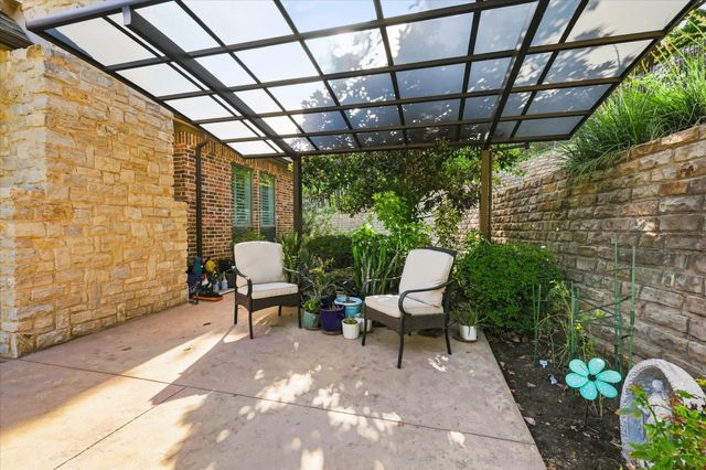 686 Knob Hill Court, Argyle, TX 76226