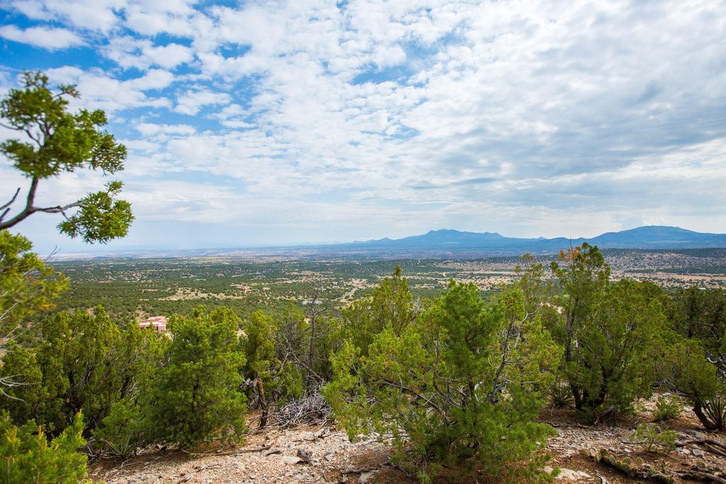 Image 13 of property listing at 63 Prado Vista, Sandia Park, NM 87047