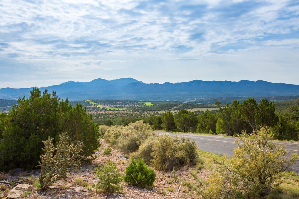 Image 2 of property listing at 63 Prado Vista, Sandia Park, NM 87047
