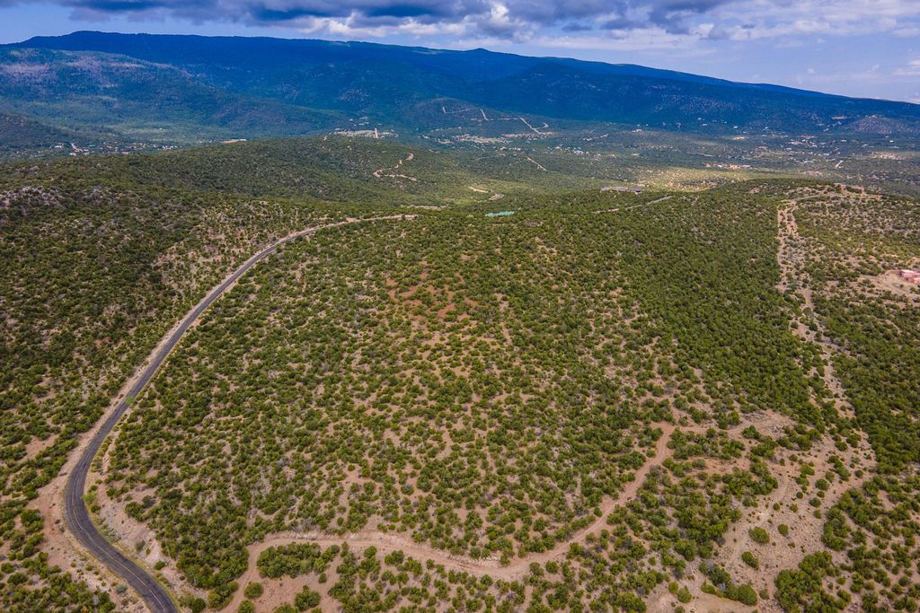 Image 7 of property listing at 63 Prado Vista, Sandia Park, NM 87047