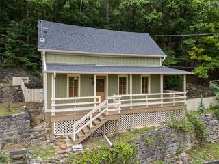 6 Steele Street, Eureka Springs, AR 72632