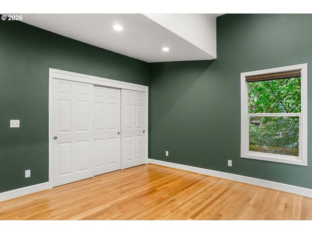 2622 Sw DAVENPORT Ct, Portland, OR 97201