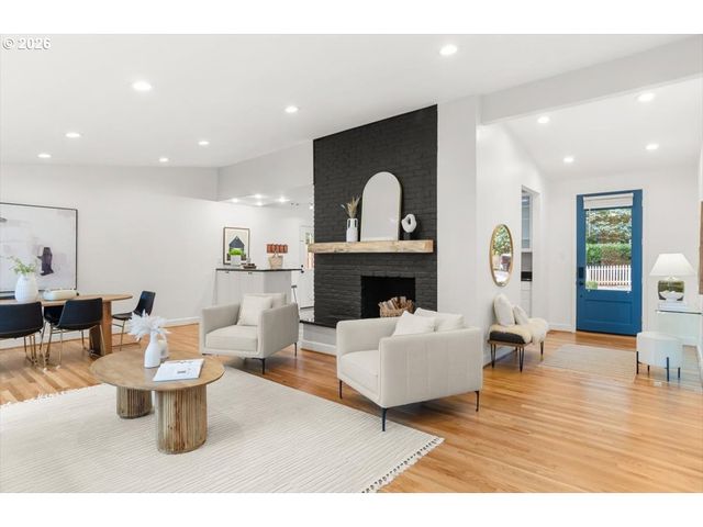 2622 Sw DAVENPORT Ct, Portland, OR 97201