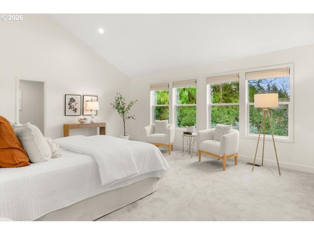 2622 Sw DAVENPORT Ct, Portland, OR 97201