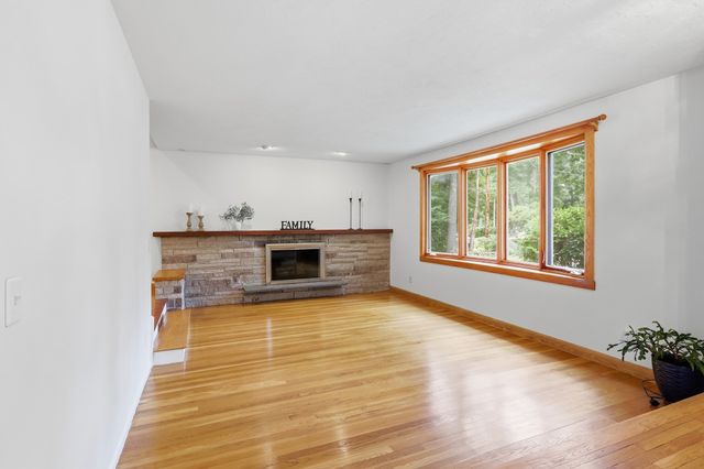 18 Brucewood Road, Acton, MA 01720