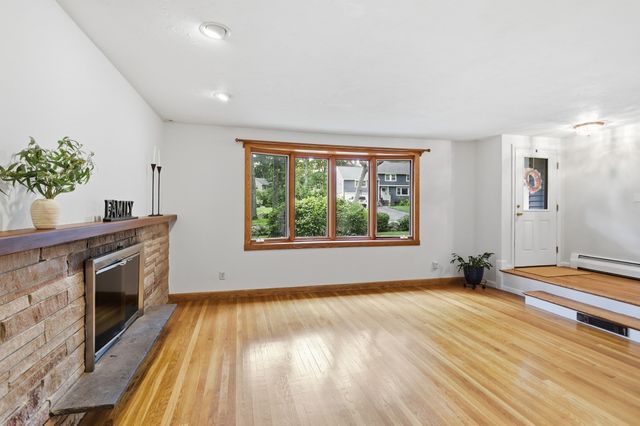 18 Brucewood Road, Acton, MA 01720