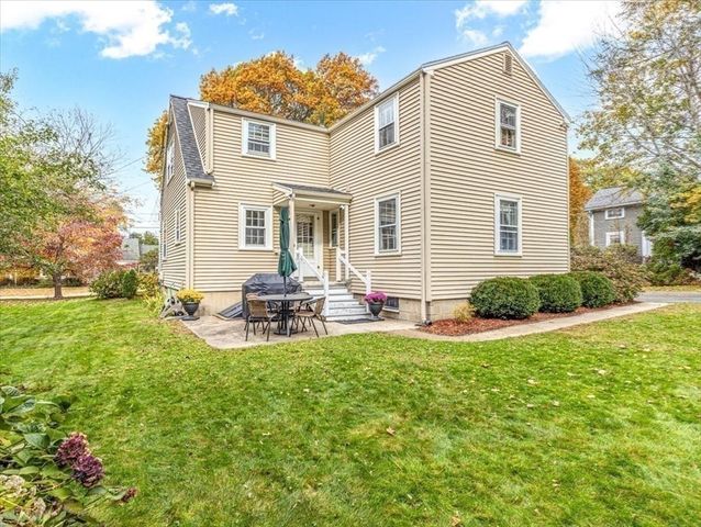 46 Park St, Dedham, MA 02026