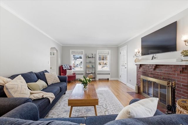 46 Park St, Dedham, MA 02026