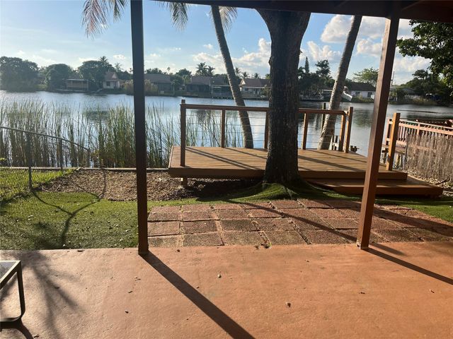 5507 SW 24th Ave, Fort Lauderdale, FL 33312