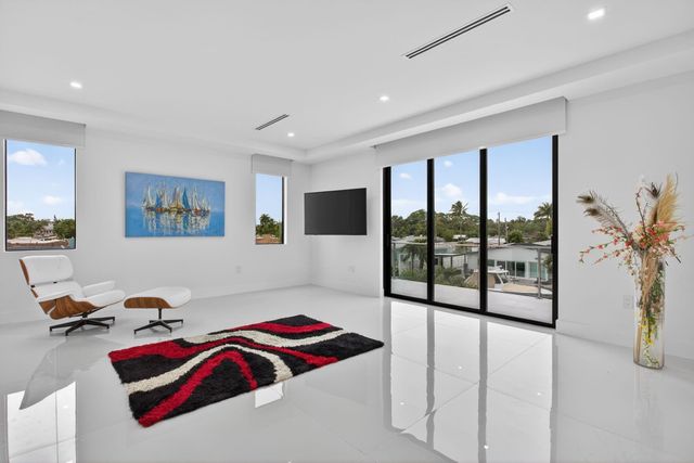 1205 Avocado Isle, Fort Lauderdale, FL 33315