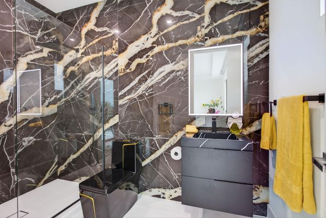 1205 Avocado Isle, Fort Lauderdale, FL 33315