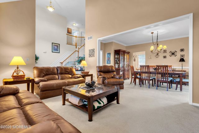 184 Lindsay Lane, Toms River, NJ 08755