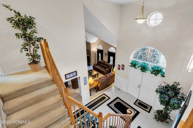 184 Lindsay Lane, Toms River, NJ 08755