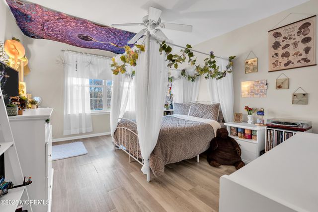 184 Lindsay Lane, Toms River, NJ 08755