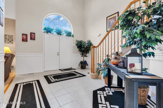 184 Lindsay Lane, Toms River, NJ 08755