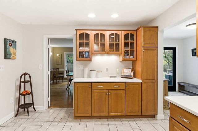20 Coachmans Lane, North Andover, MA 01845