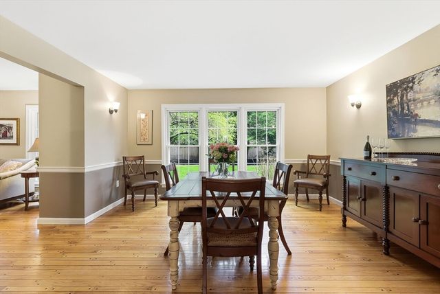 20 Coachmans Lane, North Andover, MA 01845