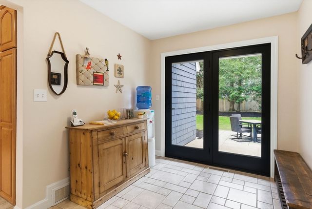 20 Coachmans Lane, North Andover, MA 01845