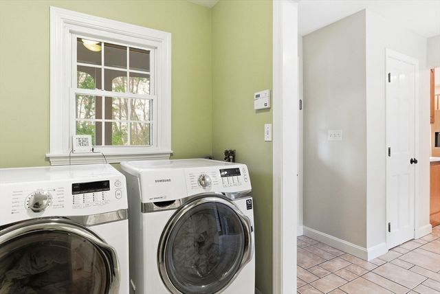 20 Coachmans Lane, North Andover, MA 01845