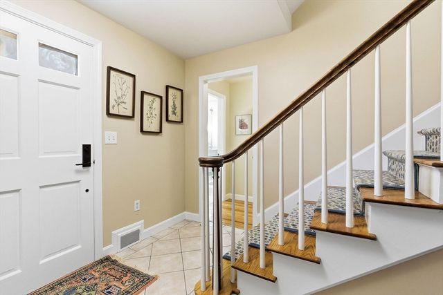 20 Coachmans Lane, North Andover, MA 01845