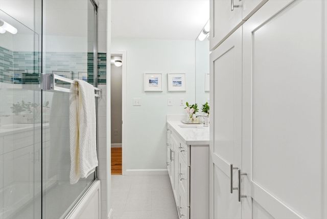 20 Coachmans Lane, North Andover, MA 01845
