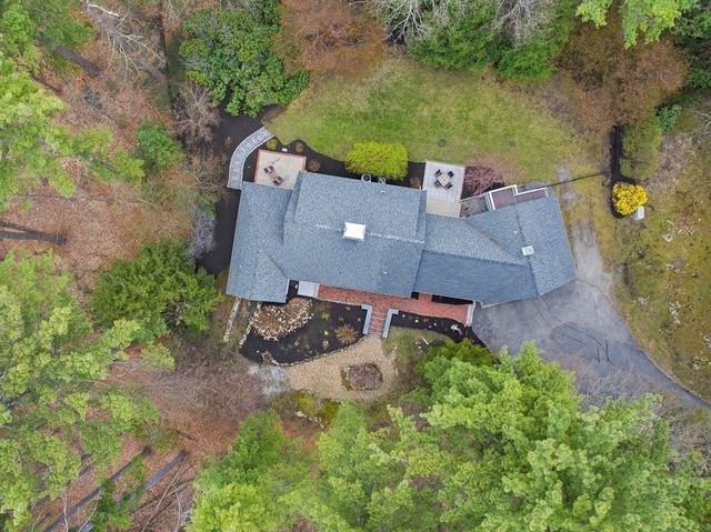 20 Coachmans Lane, North Andover, MA 01845