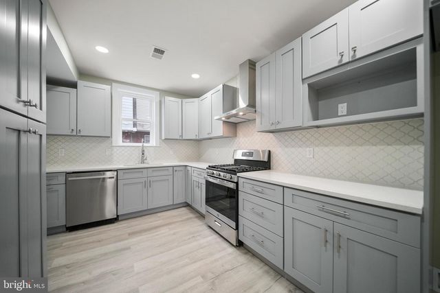 576 VAN KIRK ST, Philadelphia, PA 19120