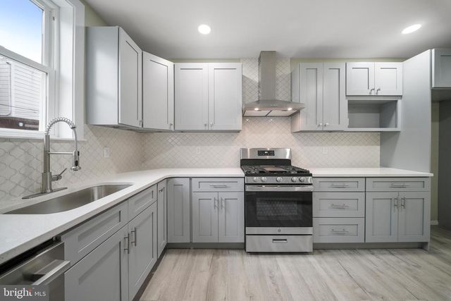 576 VAN KIRK ST, Philadelphia, PA 19120