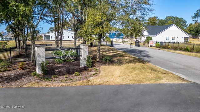 2660 Alvernia Drive, Castle Hayne, NC 28429