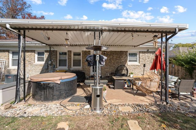 574 Sheridan Drive, Lexington, KY 40503