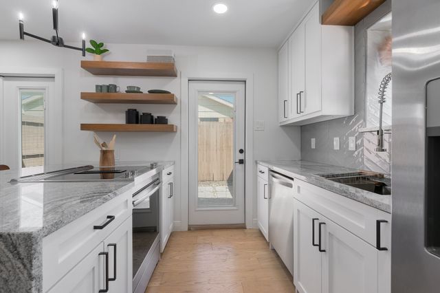 1805 W Spring Creek Parkway MM2, Plano, TX 75023