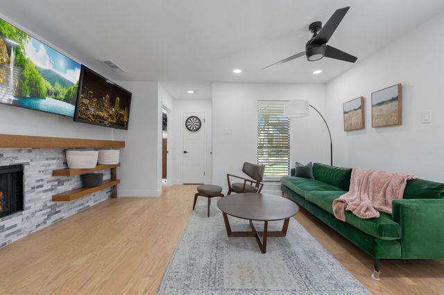 1805 W Spring Creek Parkway MM2, Plano, TX 75023