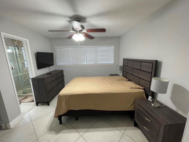 1708 NE 20TH Avenue 3, Fort Lauderdale, FL 33305