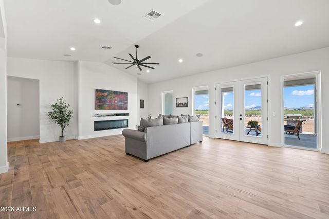 22145 W HARWELL Road, Buckeye, AZ 85326