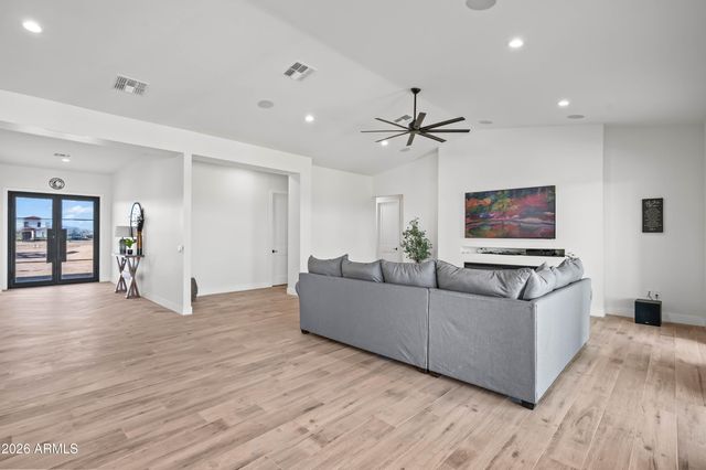 22145 W HARWELL Road, Buckeye, AZ 85326