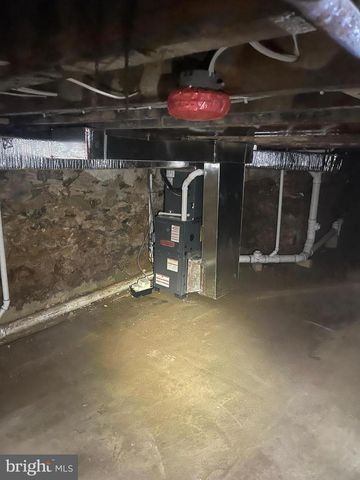 1405 W PACIFIC ST, Philadelphia, PA 19140