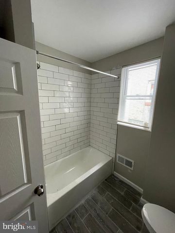 1405 W PACIFIC ST, Philadelphia, PA 19140