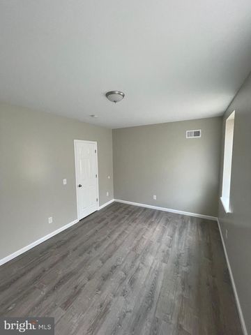 1405 W PACIFIC ST, Philadelphia, PA 19140