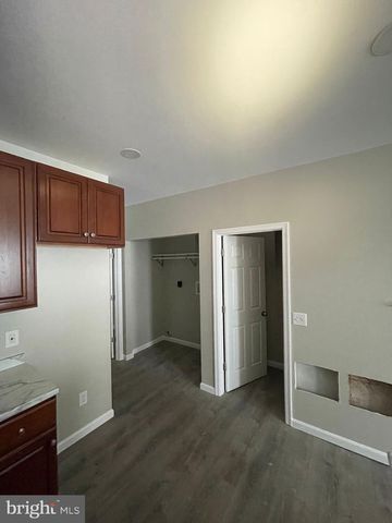 1405 W PACIFIC ST, Philadelphia, PA 19140