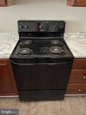 1405 W PACIFIC ST, Philadelphia, PA 19140