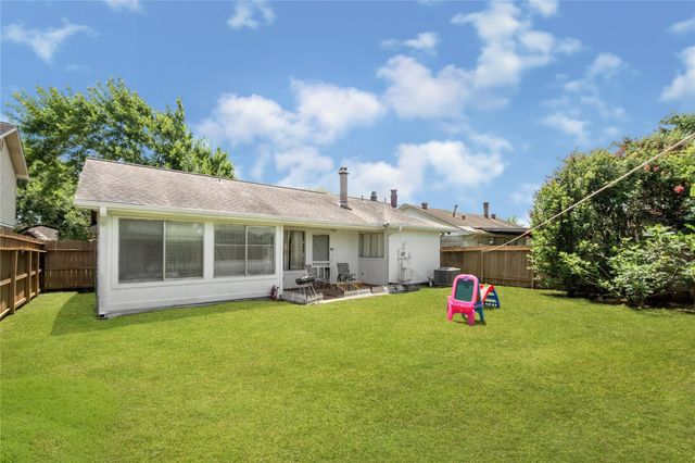 8522 Grand Knolls Drive, Houston, TX 77083