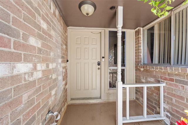 8522 Grand Knolls Drive, Houston, TX 77083