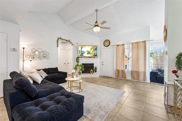 8522 Grand Knolls Drive, Houston, TX 77083